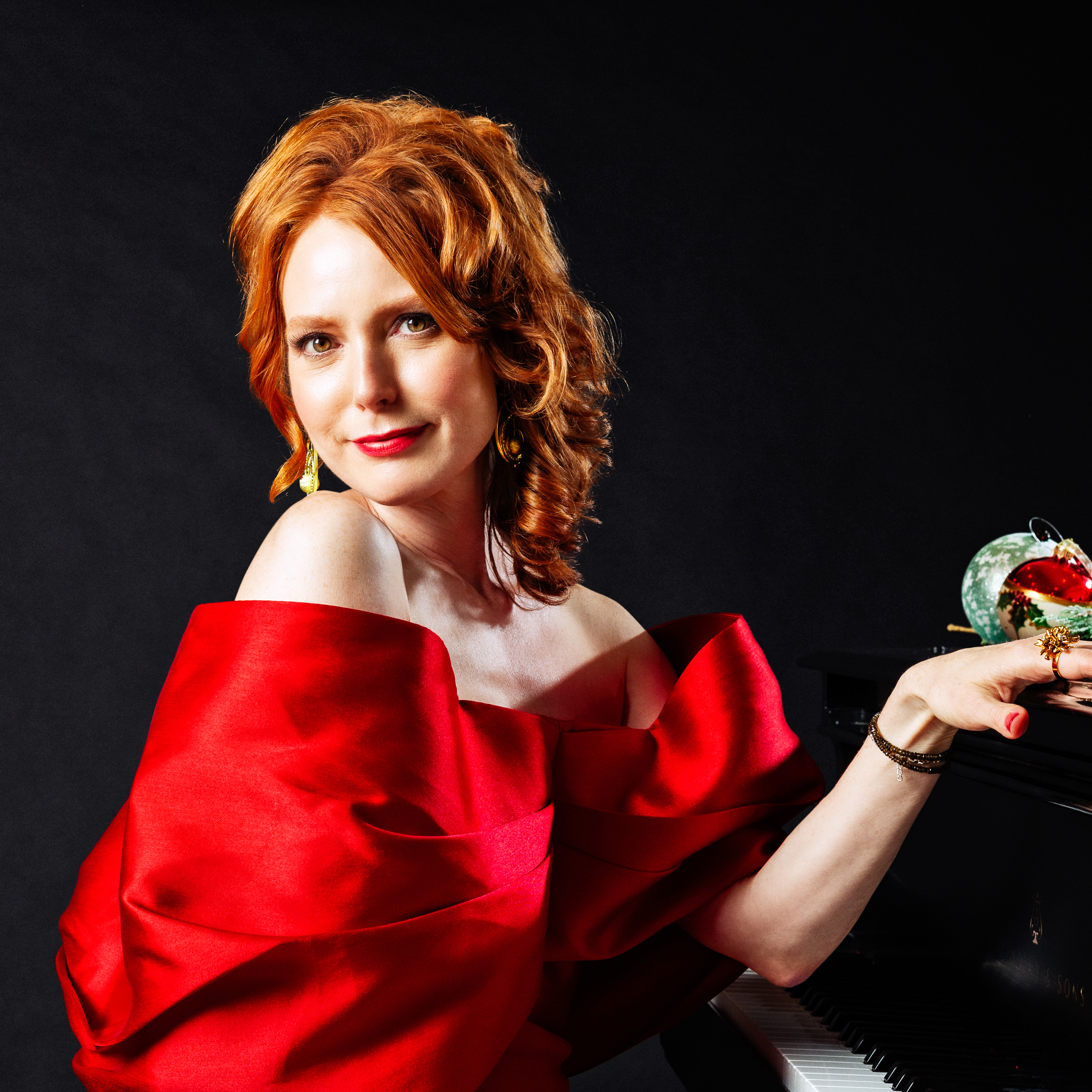 Alicia Witt on the Magic of Christmas: How Her Holiday Album Brings Joy, Nostalgia, and Community