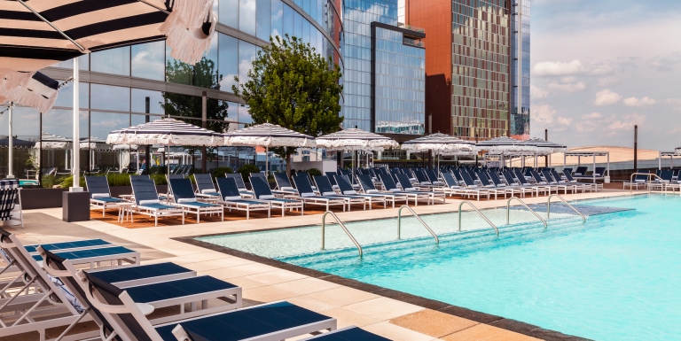 The Top 5 Hotel Pools In Nashville