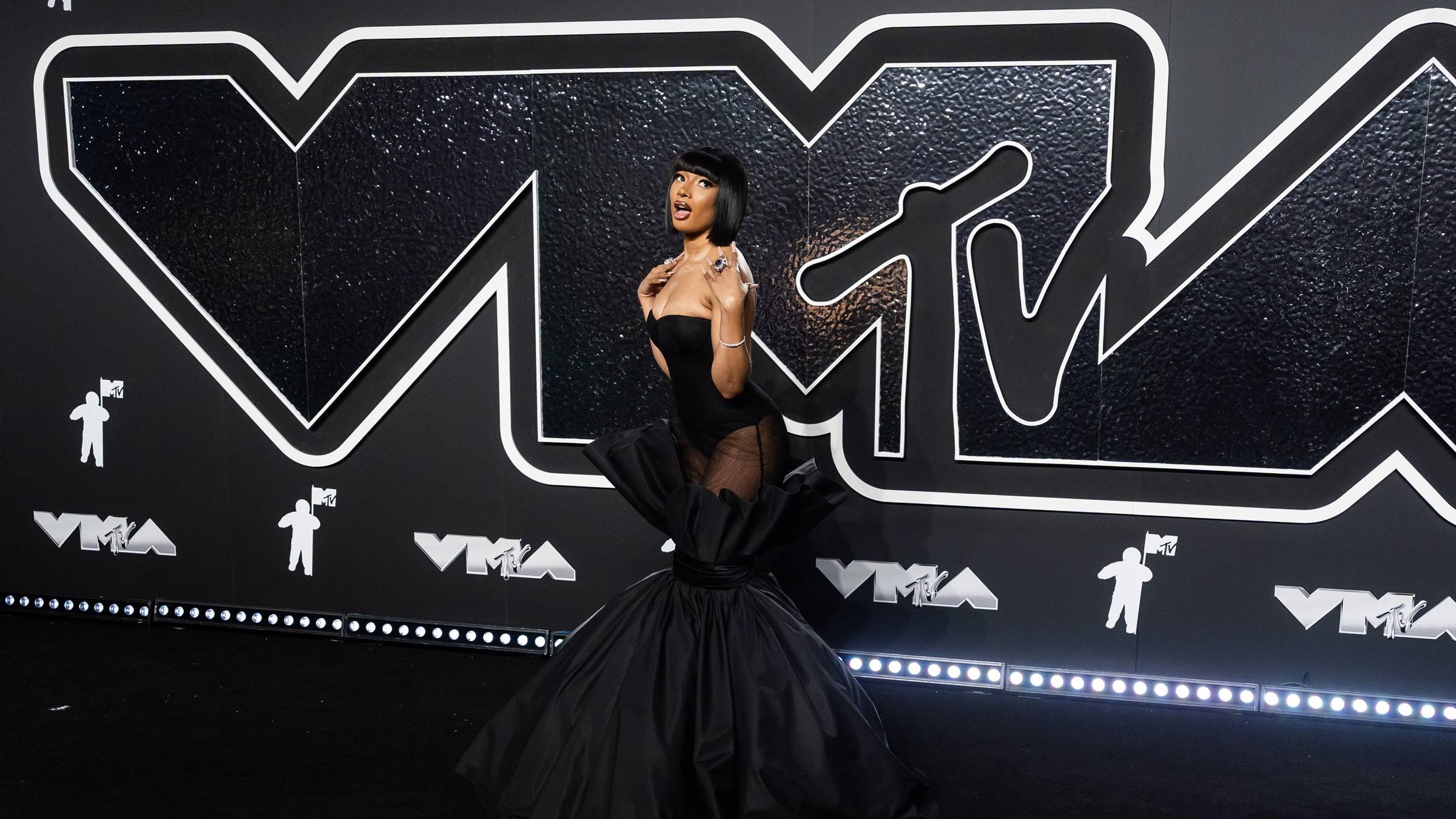 Megan Thee Stallion, Lisa, More Dazzle On The MTV Video Music Awards Red Carpet