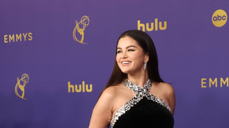 Selena Gomez, Jennifer Aniston And More Stun On The Emmys Red Carpet